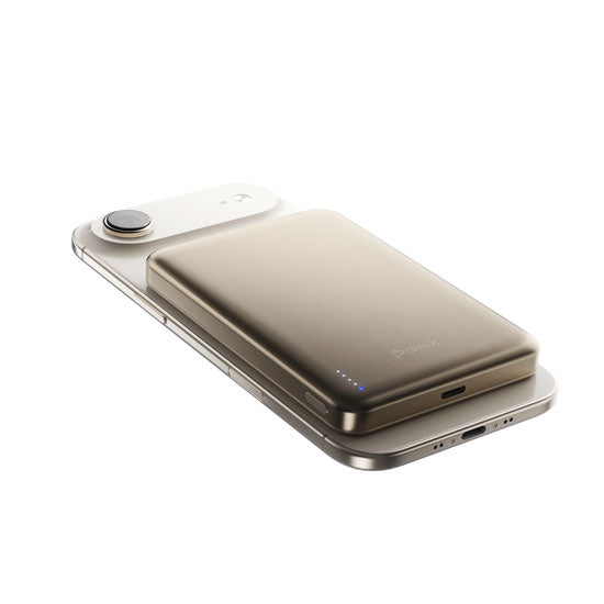 Magnetic Battery SolidSafe™ Air Titanium 10,000mAh Qi2.2 Gold