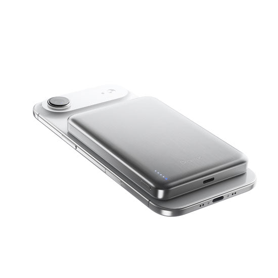 Magnetic Battery SolidSafe™ Air Titanium 10,000mAh Qi2.2 Silver