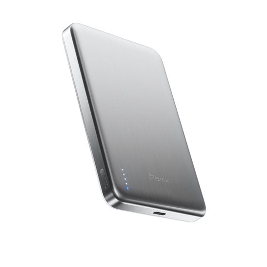 Magnetic Battery SolidSafe™ Air Titanium 10,000mAh Qi2.2 Silver