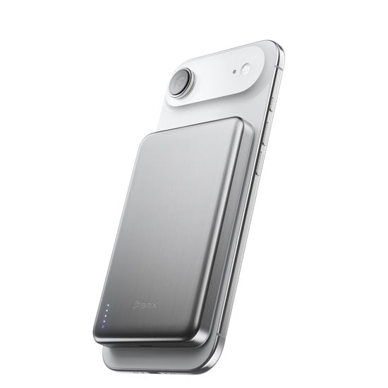 Magnetic Battery SolidSafe™ Air Titanium 10,000mAh Qi2.2 Silver