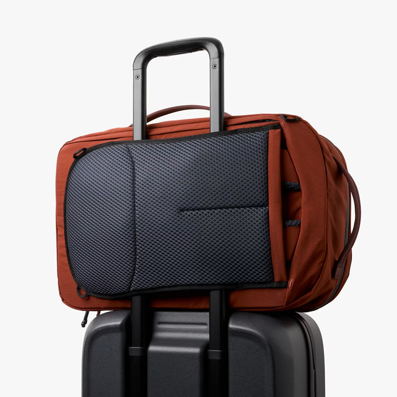 Lite Travel Backpack 30L Clay