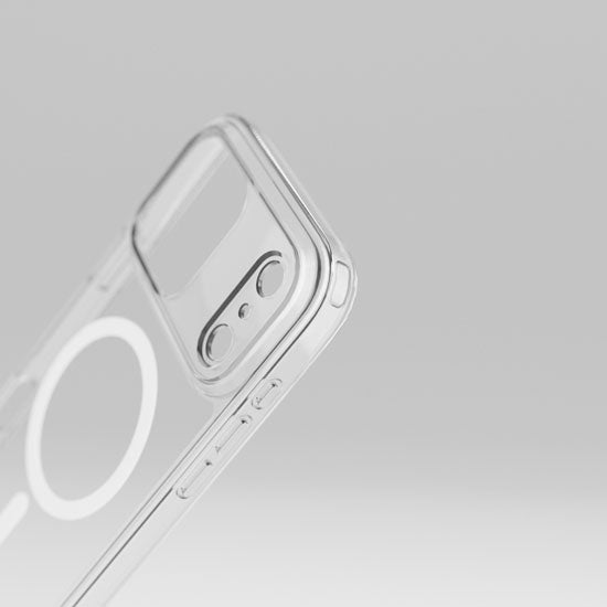 AeroMag iPhone 17 Pro Max Clear