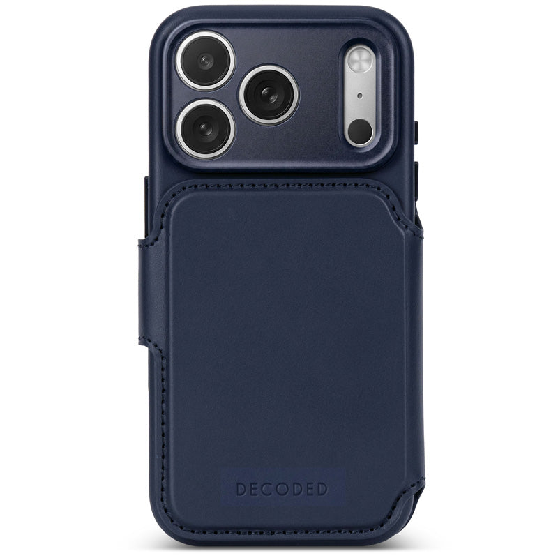 MagSafe detachable leather folio iPhone 18 Pro Max Midnight