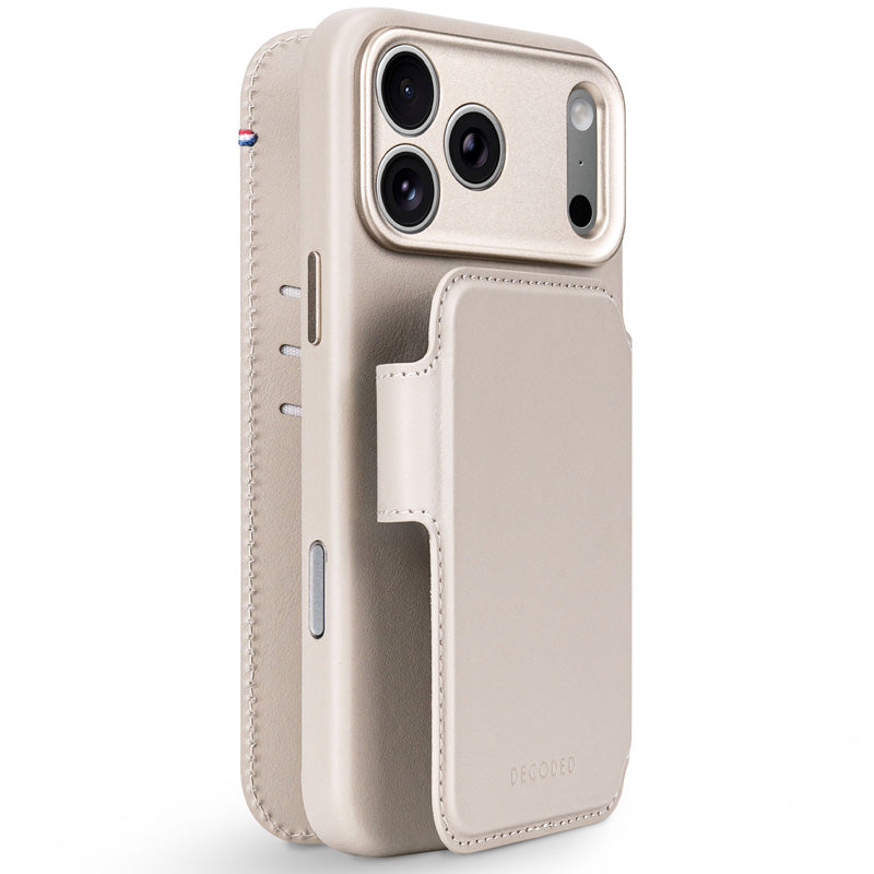 MagSafe detachable leather folio iPhone 18 Pro Max Taupe