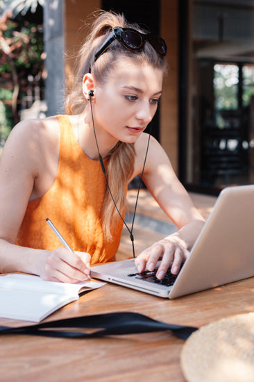 TUNE 310C USB-C Black