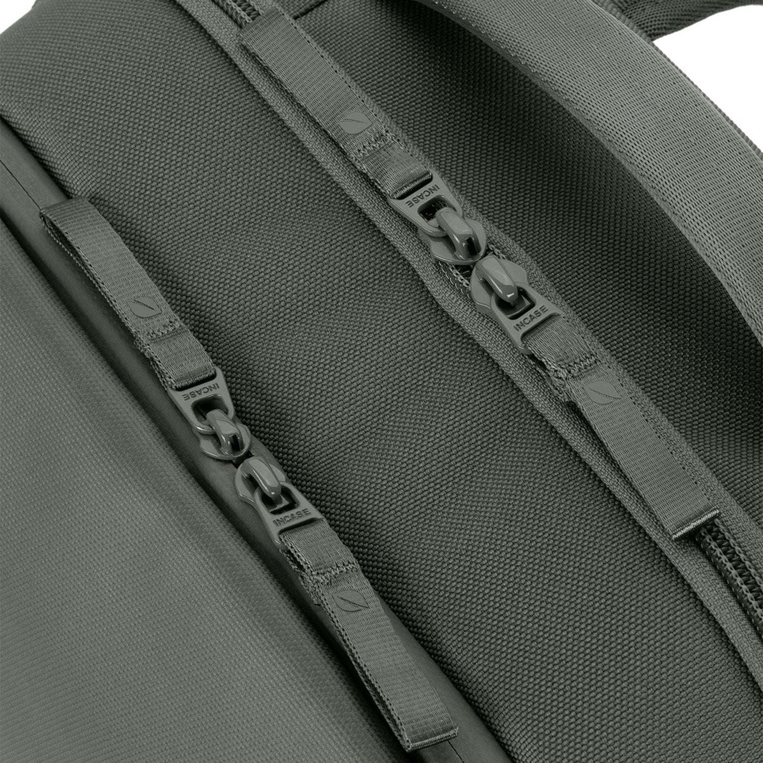 A.R.C. Daypack Backpack Smoked Ivy