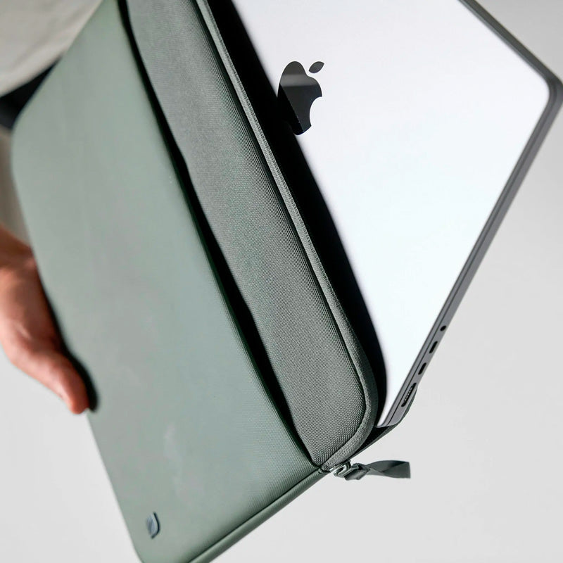 A.R.C sleeve MacBook Pro 16" Smoked Ivy