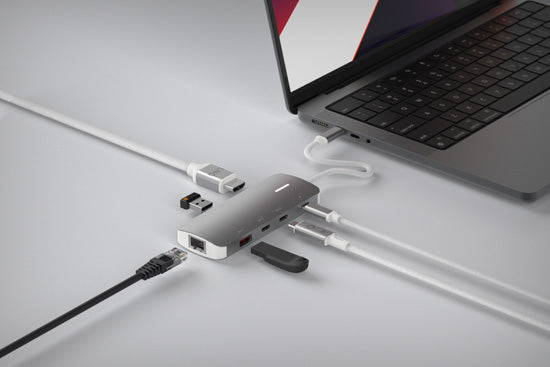 8-in-1 8K PRO USB-C Multiport Hub 140W Grey/White