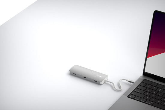 8-in-1 PRO USB-C Multiport Hub 140W Grey/White