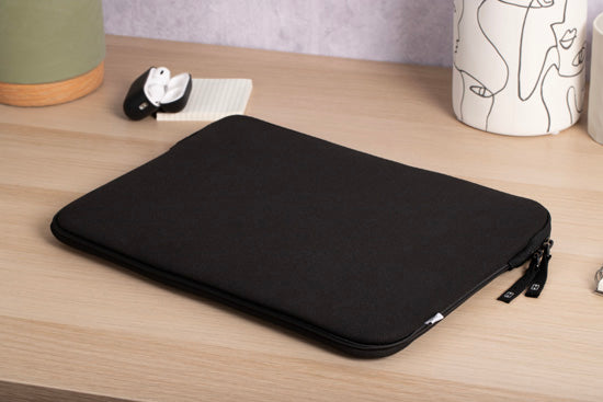 Sleeve MacBook Air 15 Basics ²Life Black/White