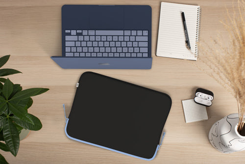 MacBook NEO Basics²Life Perfect Fit Sleeve Black / Earth