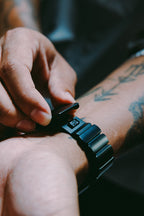 Stratos Band 49mm Black Titanium/Black KFM