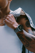 Stratos Band 49mm Natural Titanium/Black KFM