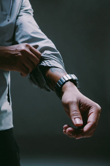 Stratos Band 49mm Natural Titanium/Black KFM