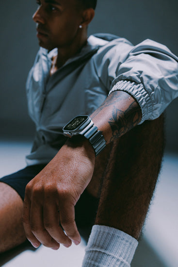 Stratos Band 49mm Natural Titanium/Black KFM