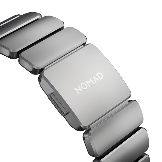 Stratos Band 49mm Natural Titanium/Black KFM