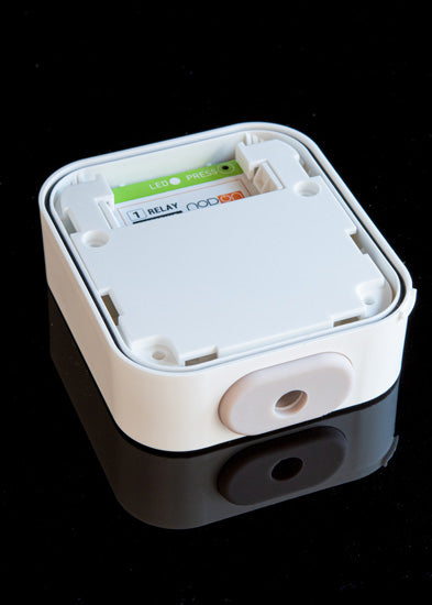 Surface mounting box