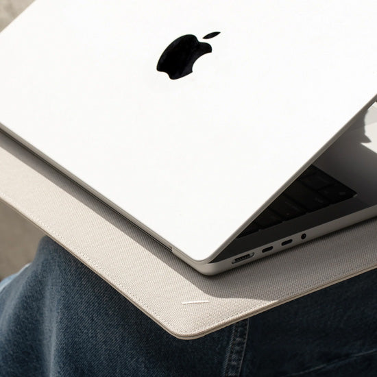 Stow Slim for MacBook Pro 13"/14" Sandstone