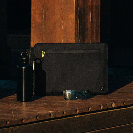 Ultralight Sleeve Black MacBook Pro 14"