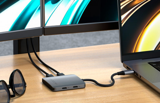 4-Port USB-C hub with PD Space Gray