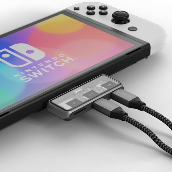Mobile XR Hub with microSD Reader Space Gray