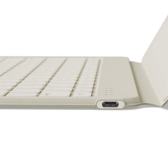 ONTHEGO™ QWERTY Bluetooth Keyboard Sand