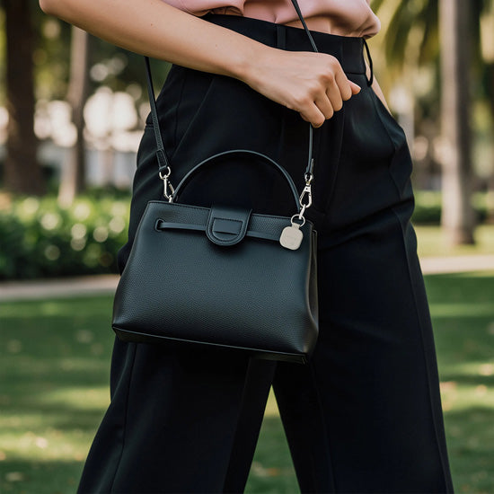 Vegan-Leather FindAll™ Keychain Sand