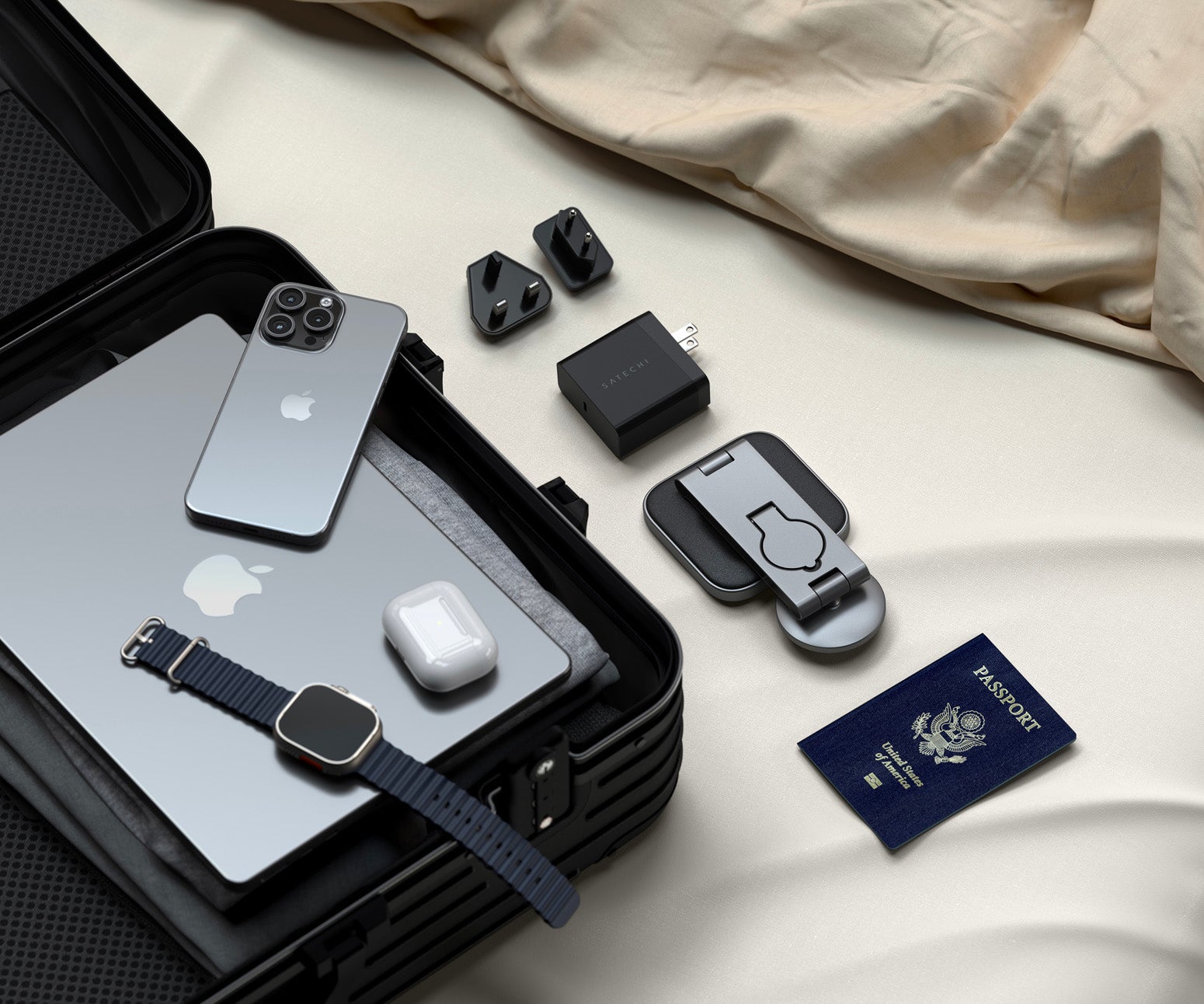 3-in-1 Foldable charger Qi2