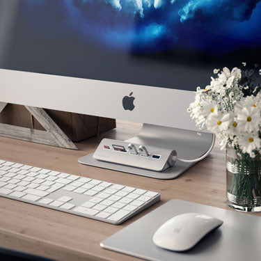 TYPE-C ALUMINUM USB 3.0 HUB & CARD READER Silver
