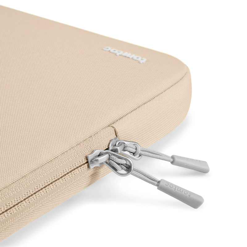 Defender-A13 Laptop Sleeve MacBook Air & Pro 13" Sand