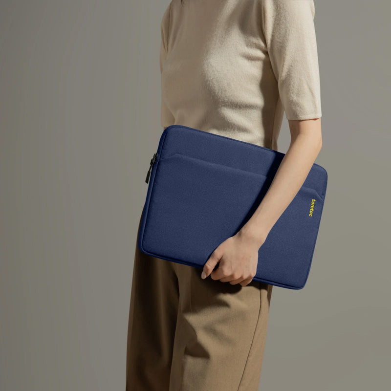 Light-A18 Laptop Sleeve MacBook Air & Pro 13" (M5/M4/M3) Navy Blue