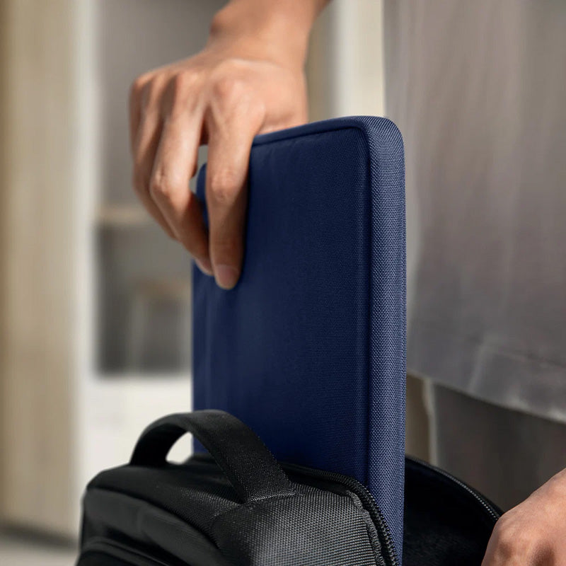 Light-A18 Laptop Sleeve MacBook Air & Pro 13" (M5/M4/M3) Navy Blue