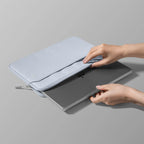 Light-A18 Laptop Sleeve MacBook Air & Pro 13" (M5/M4/M3) Light Blue