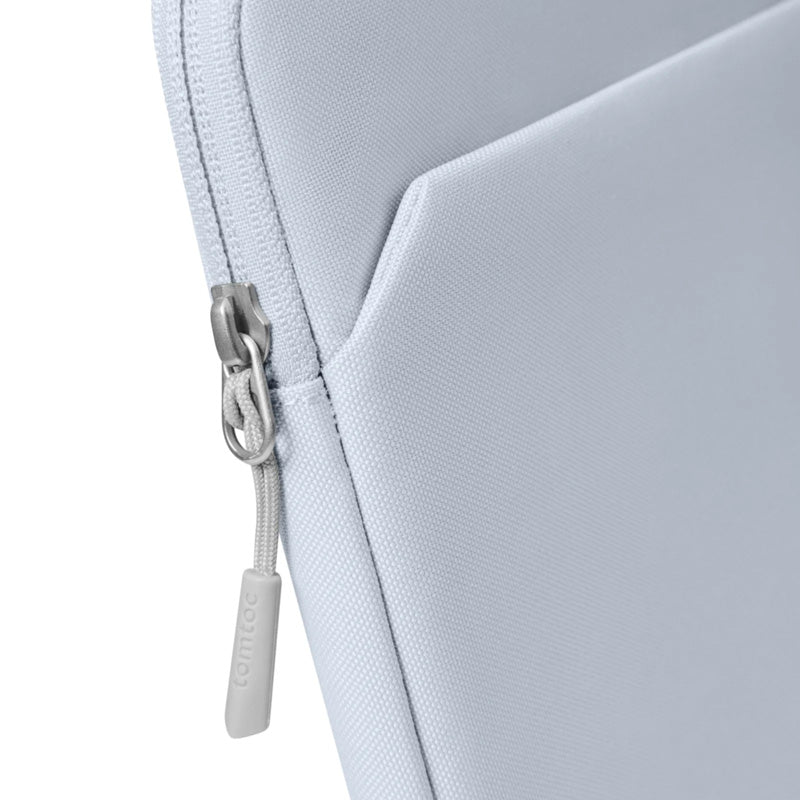 Light-A18 Laptop Sleeve MacBook Air & Pro 13" (M5/M4/M3) Light Blue