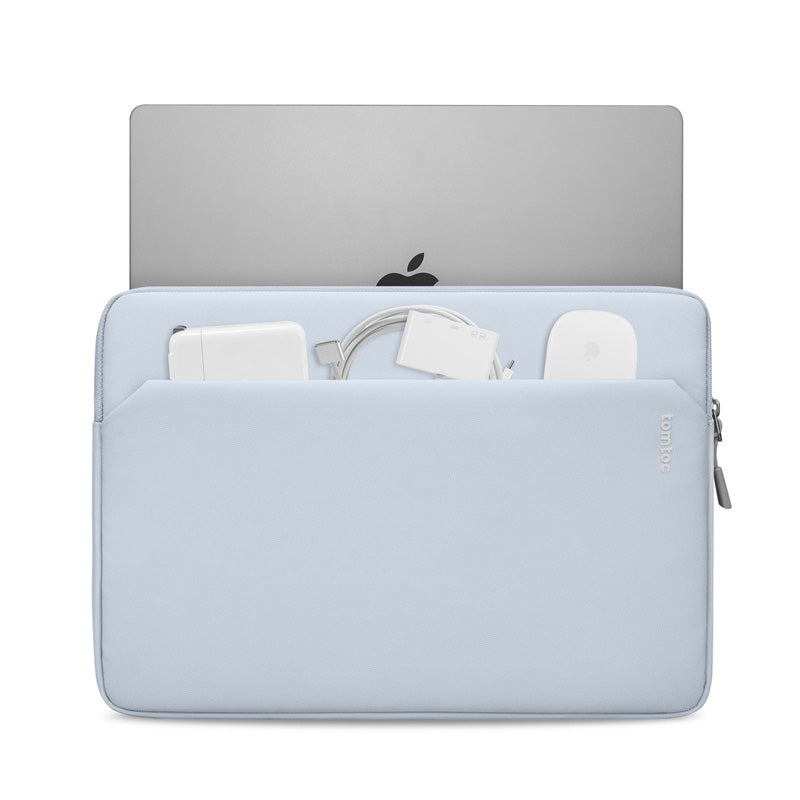 Light-A18 Laptop Sleeve MacBook Air & Pro 13" (M5/M4/M3) Light Blue