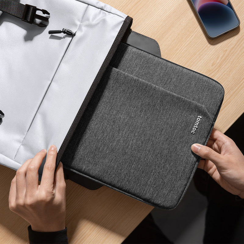Light-A18 Laptop Sleeve MacBook Air & Pro 13" (M5/M4/M3) Dark Gray
