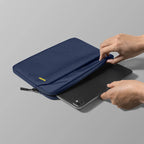 Housse tablette Light-B18 iPad Air/Pro 11" Navy Blue