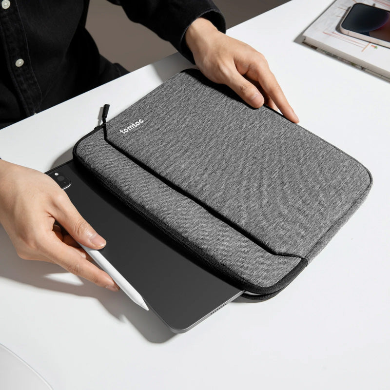Light-B18 Tablet Sleeve for 11" iPad Air/Pro Dark Gray