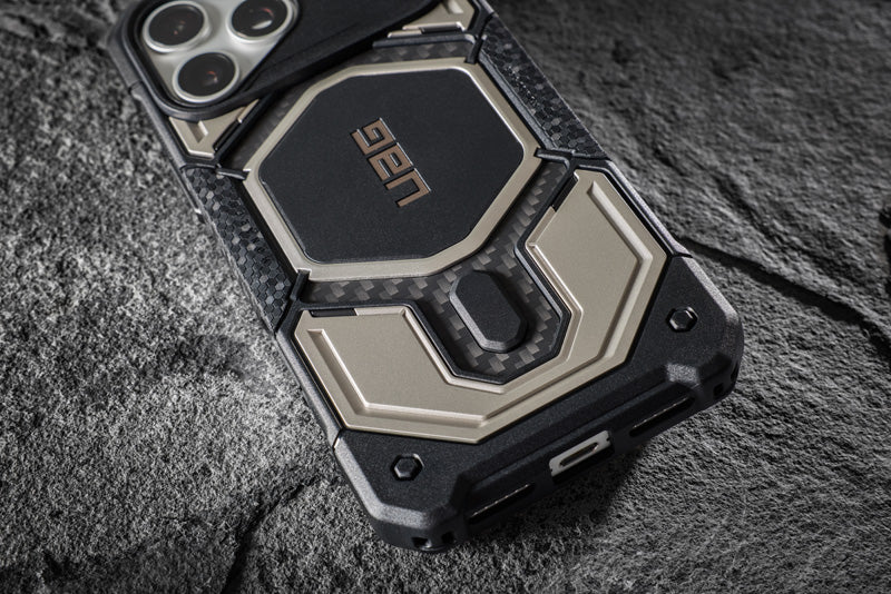 Monarch Pro iPhone 18 Pro Max / 17 Pro Max Titanium