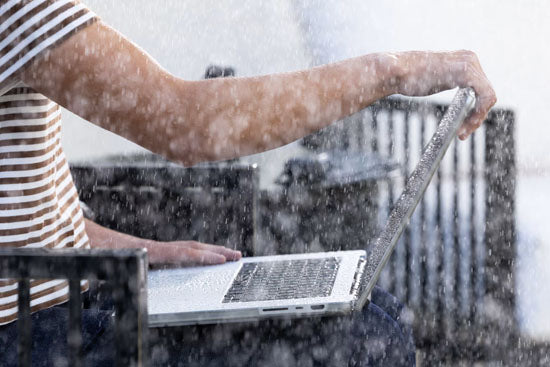 Ultimate Laptop Sleeve for 16" Laptop - DRYOUT® Active Moisture-Removal Technology™