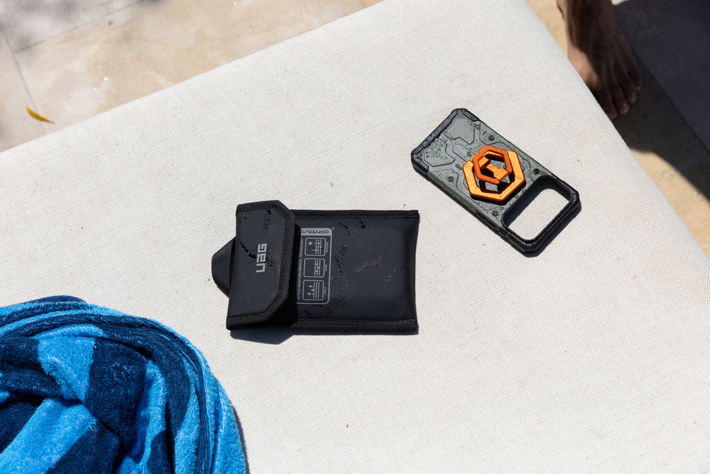 Phone Recovery Pouch - DRYOUT® Active Moisture-Removal Technology™